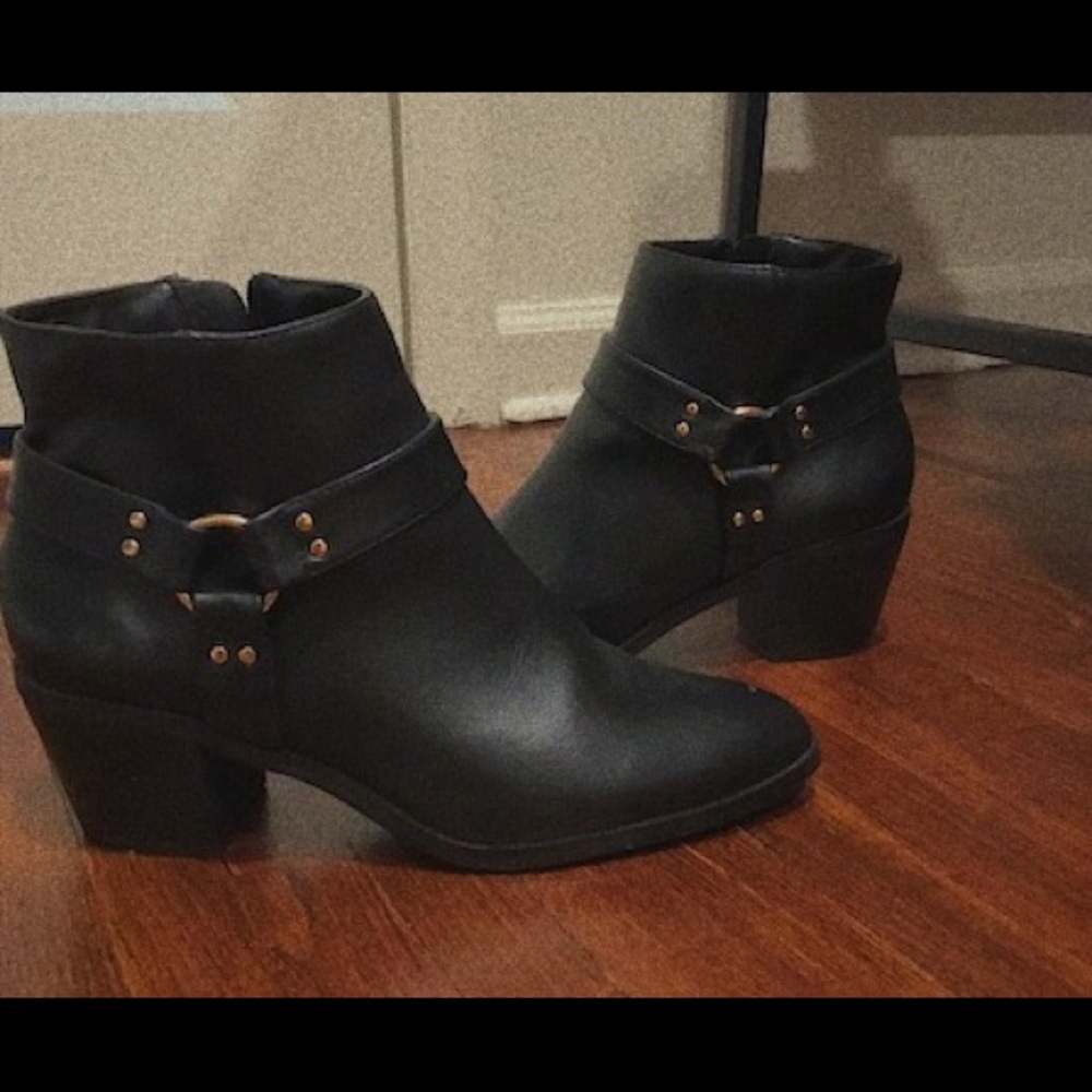 Black Boots